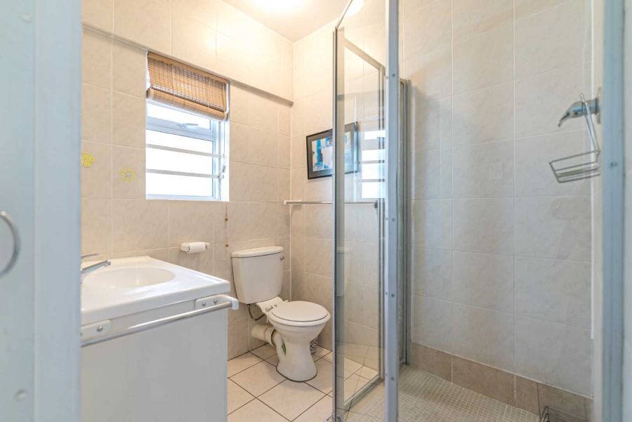 2 Bedroom Property for Sale in Sea Point Western Cape